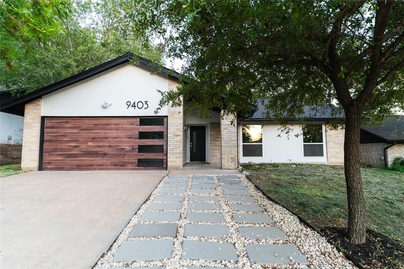 9403 Hunters Trce E — exterior