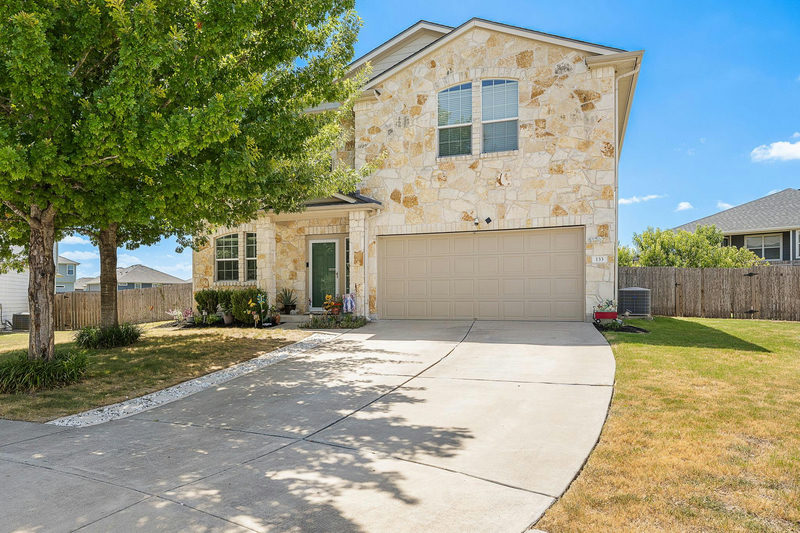 133 Lavaca Loop — exterior