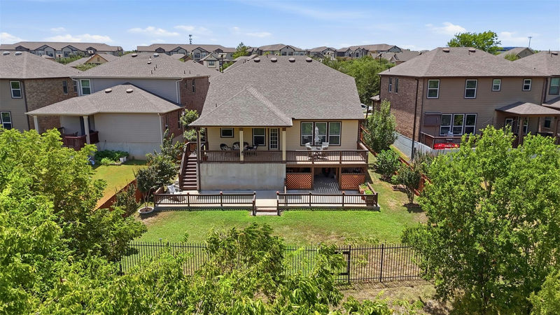 626 Landon Samuel Loop — exterior