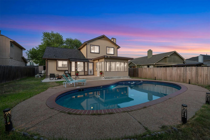 803 Brook Meadow Trl — exterior