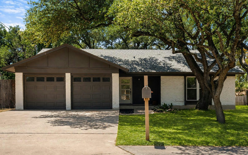 2307 Dijon Dr — exterior