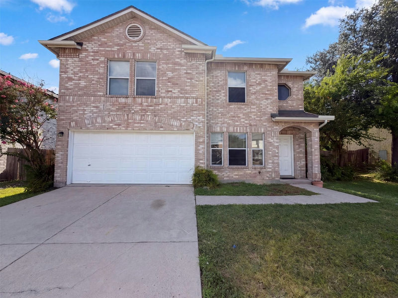 305 Edgewood Cv — exterior