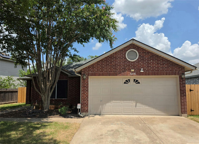 1216 Bradbury Ln — exterior