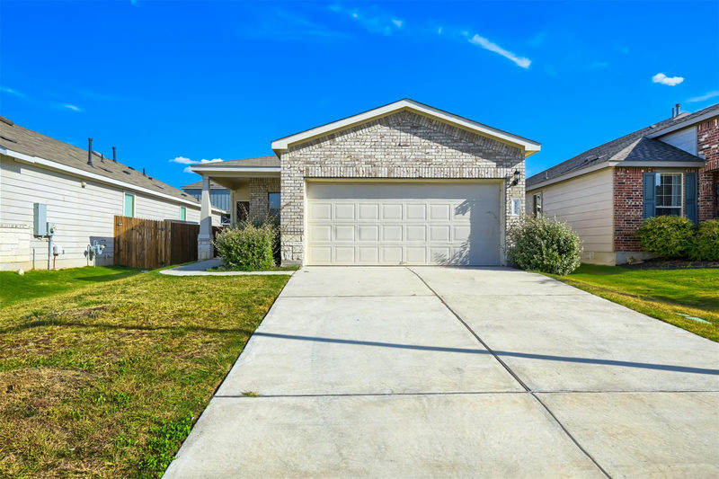 324 Harper Ln — exterior