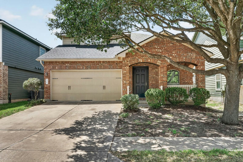 1703 Comfort Ln — exterior