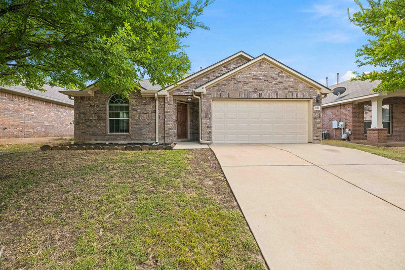 2020 Rachel Ln — exterior