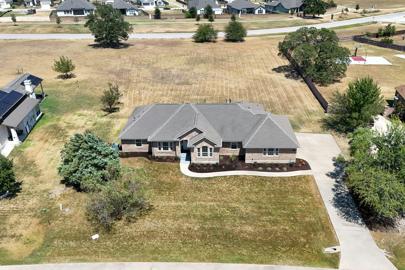 268 Chisholm Trl — exterior