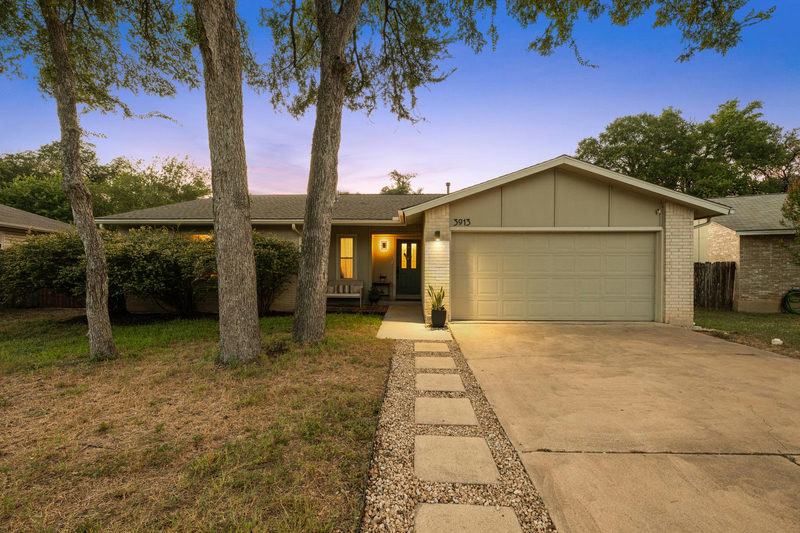 3913 Leafield Dr — exterior