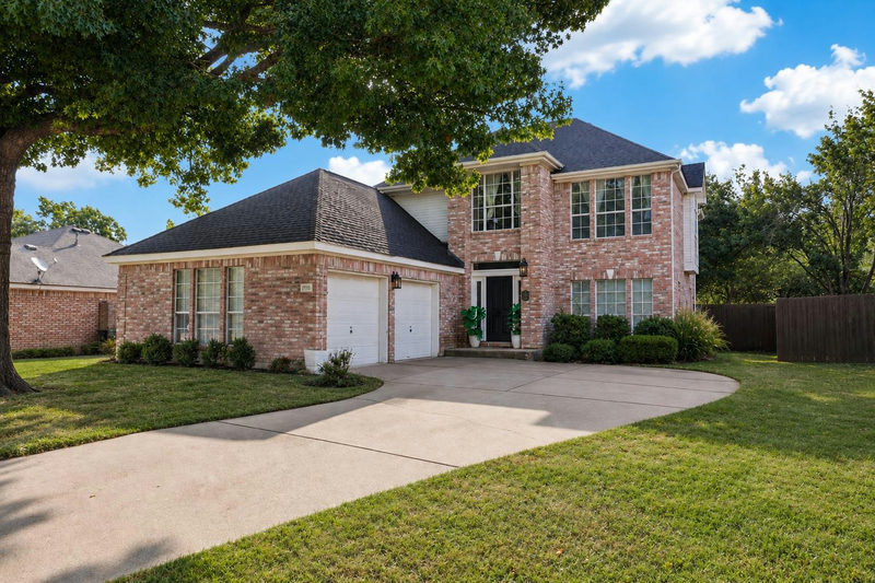 1710 Greening Way — exterior