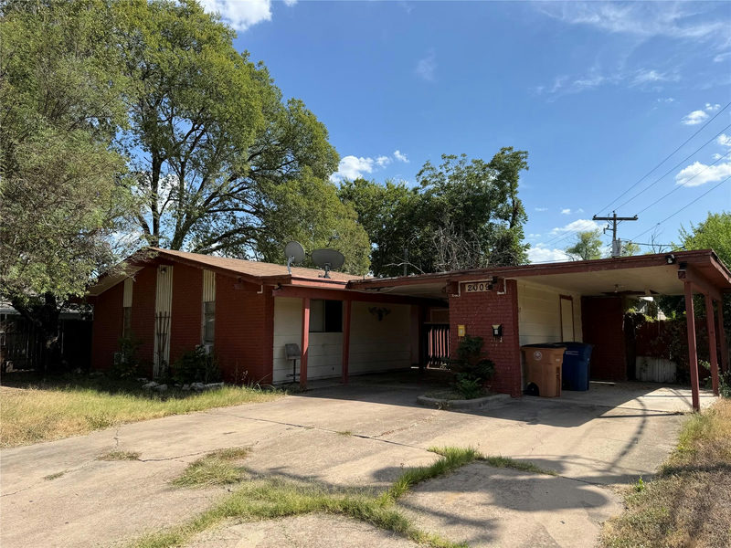 2009 Wheless Ln — exterior