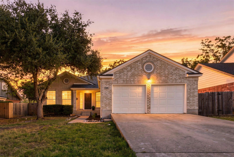 709 Elder Way — exterior