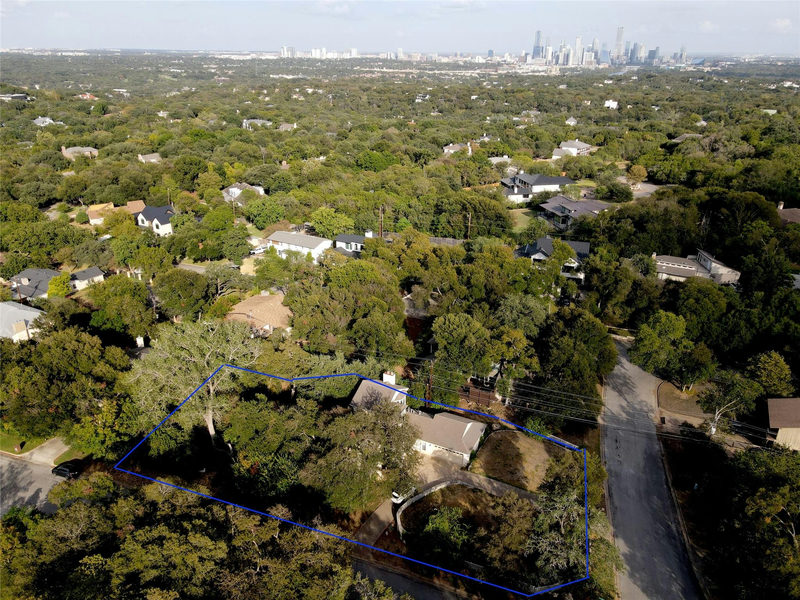 501 Westbrook Dr — exterior