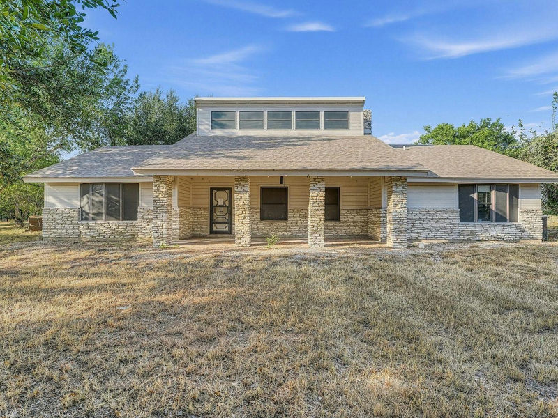 1650 County Road 421 — exterior