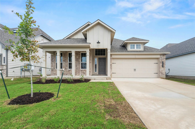 254 Gus Loop — exterior