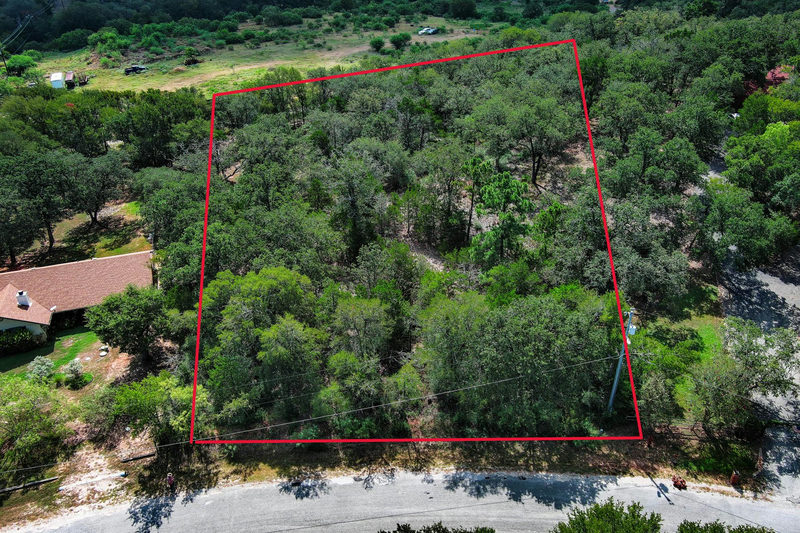 000 Piney Ridge Dr — exterior