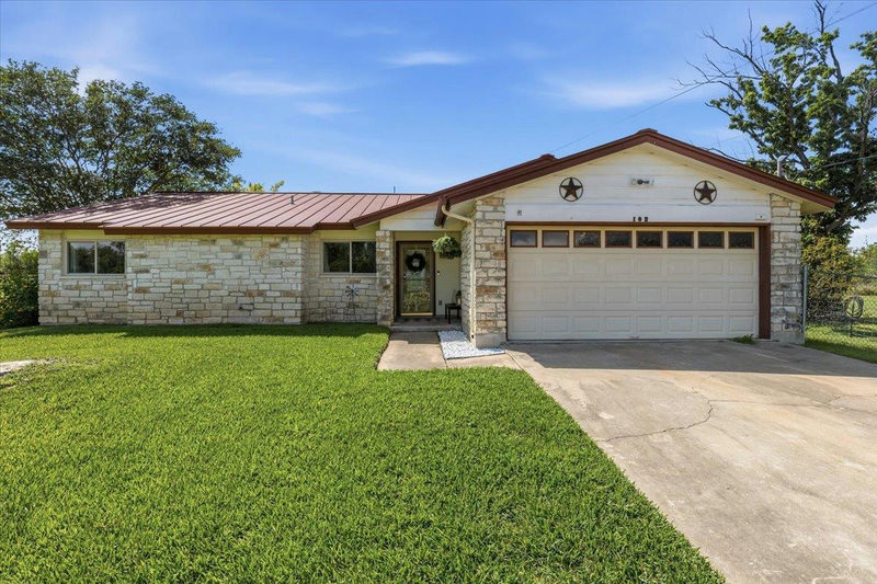 102 Lambs Trl — exterior