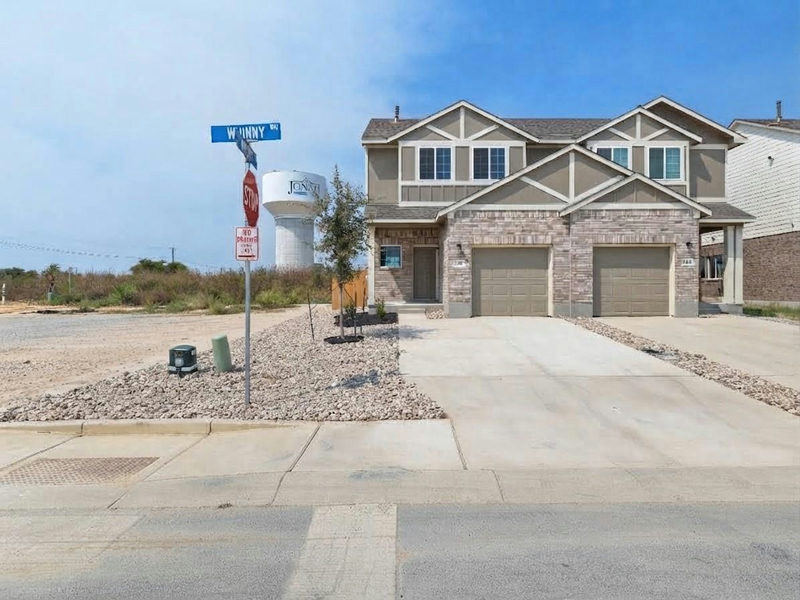 146 Whinny Way — exterior