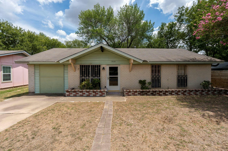 1021 Gardner Rd — exterior