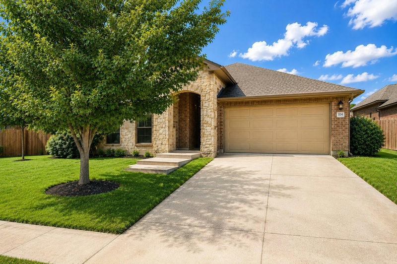 104 Swift Water Loop — exterior