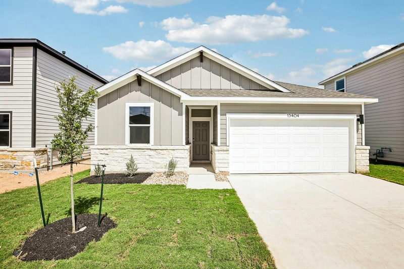 13404 Final Turn Dr — exterior
