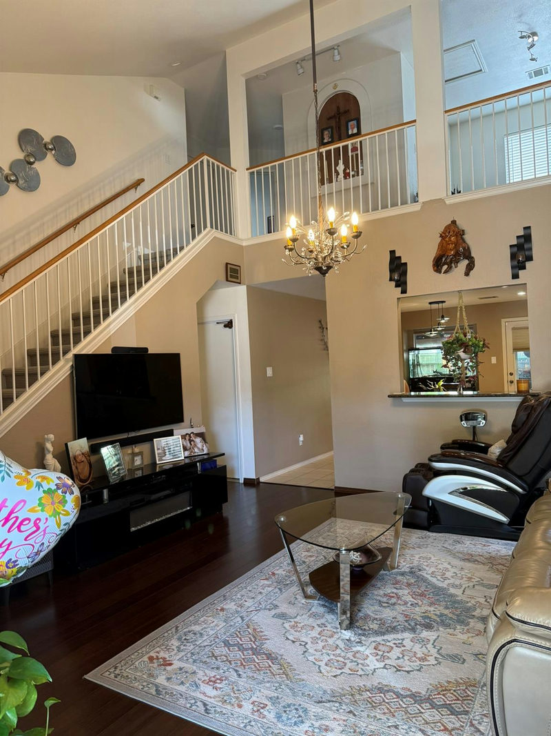 15100 Donna Jane Loop — exterior
