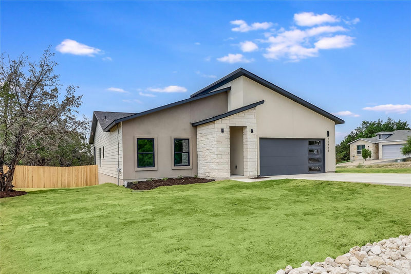 21415 Highland Lake Dr — exterior