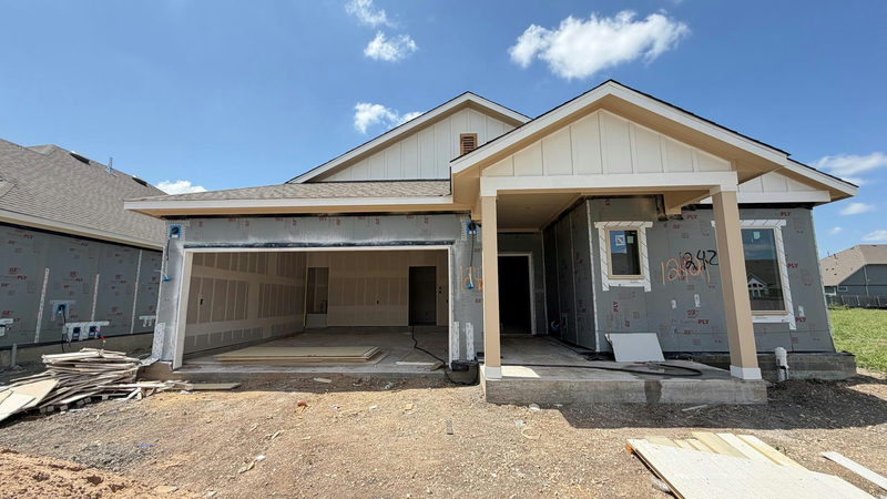 12421 Cockatto Xing — exterior