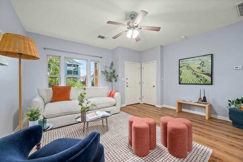 4616 Esper Ln #338 — exterior