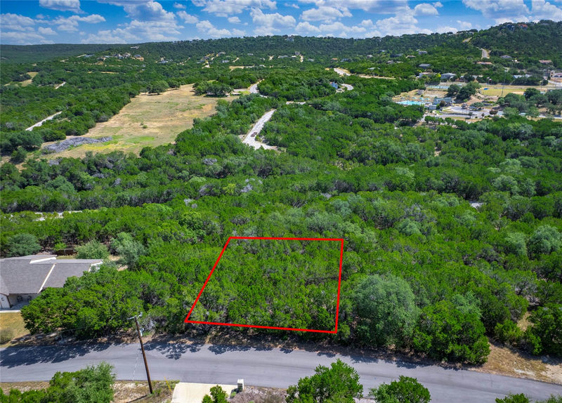 8001 Flintlock Cir — exterior