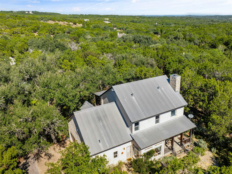 2422 Stagecoach Ranch Rd — exterior