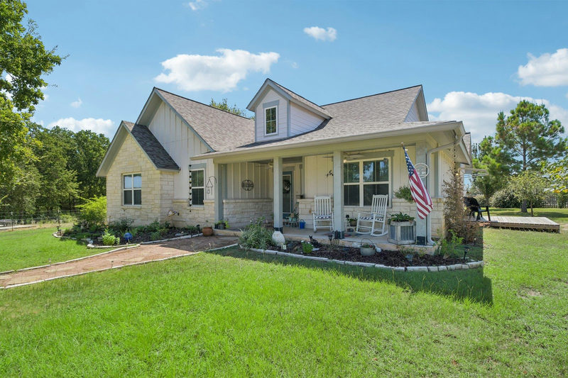 596 Pleasant Grove Loop — exterior