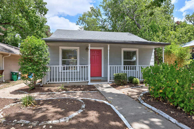 708 Keasbey St — exterior
