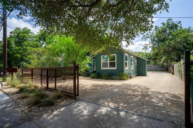 719 Springdale Rd — exterior