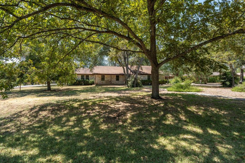 315 Caracara Dr — exterior