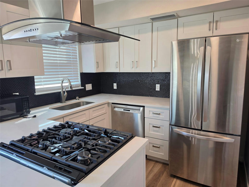 7800 Northcrest Blvd #407 — exterior