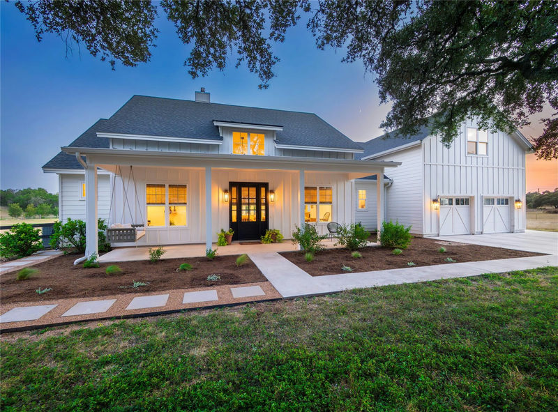 112 Roanoak Dr — exterior