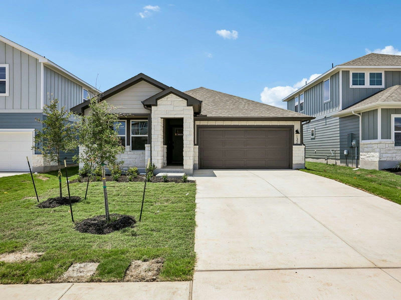 132 Woodbrook Dr — exterior