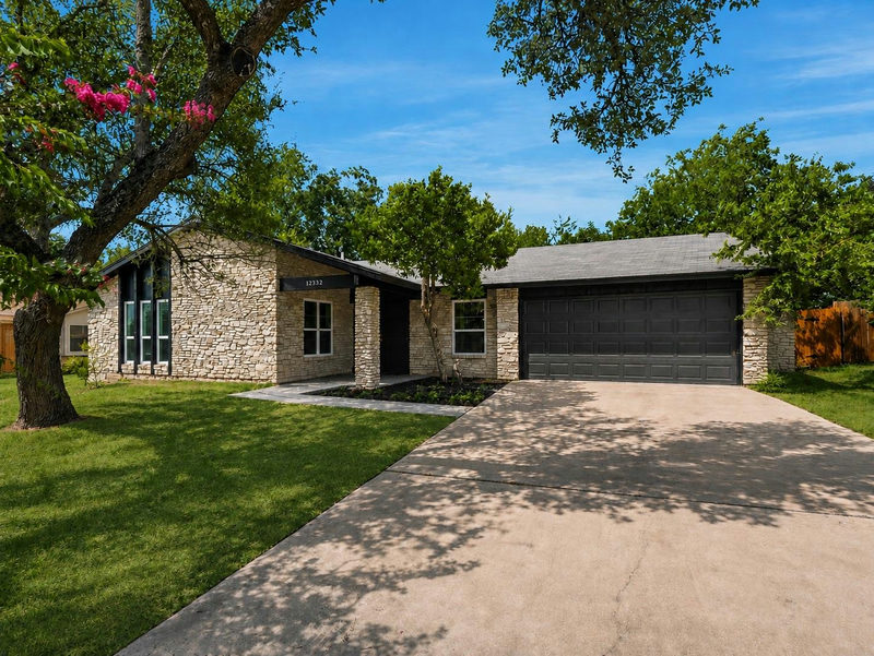 12332 Deerbrook Trl — exterior