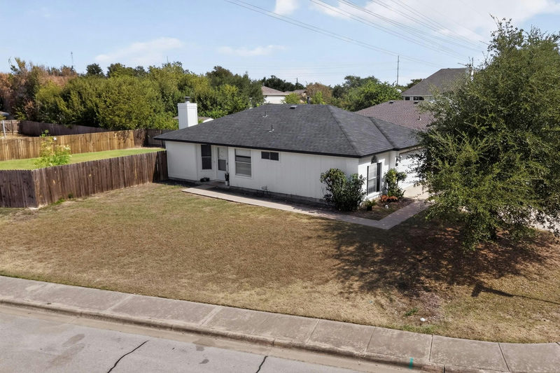 1601 Rusty Nail Loop — exterior