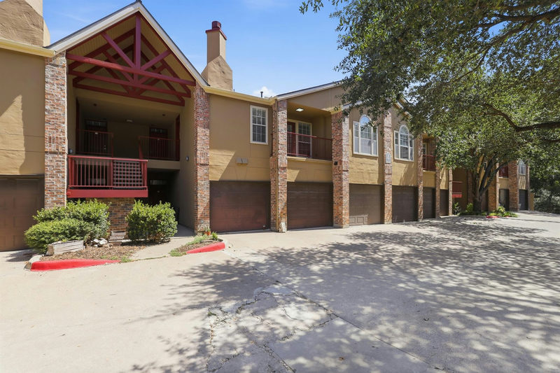 6804 N Capital Of Texas Hwy #422 — exterior