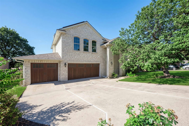 906 Antelope Rdg — exterior