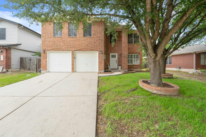 6116 Speyside Dr — exterior