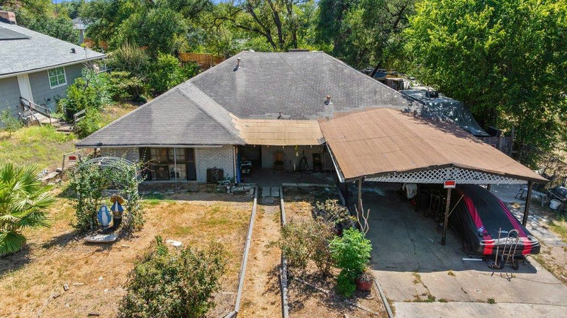 5111 Woodmoor Dr — exterior