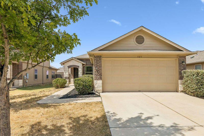 505 Pinnacle Dr — exterior