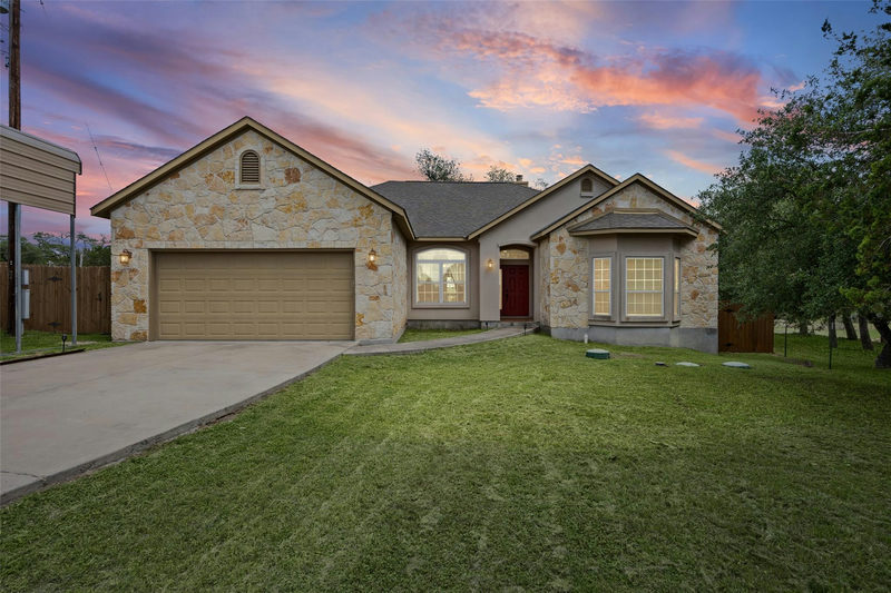 10409 Little Creek Cir — exterior