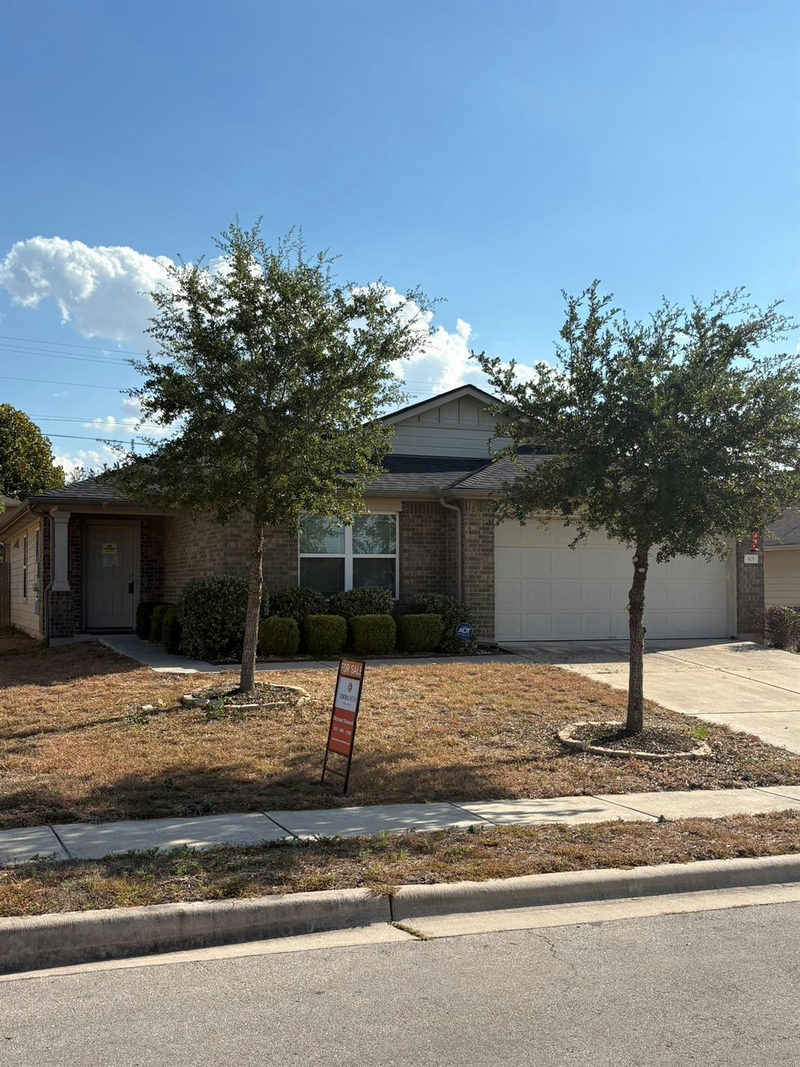501 San Antonio Riverwalk St — exterior