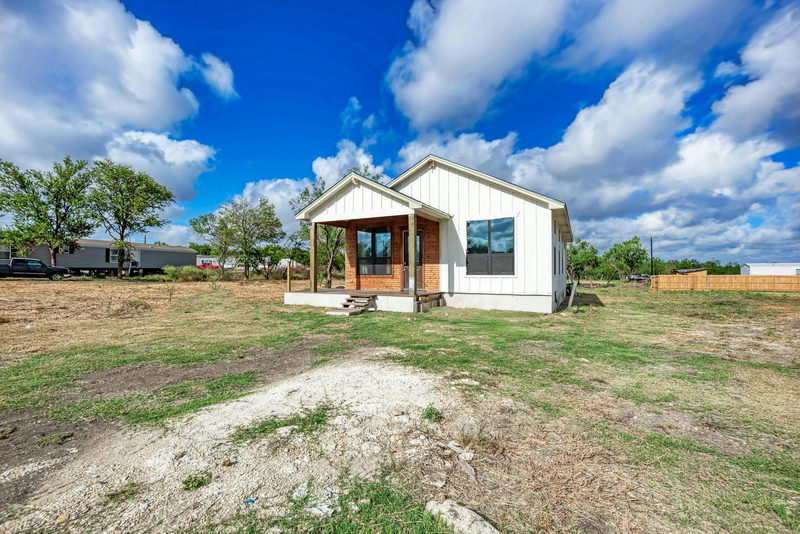 122 Los Fresnos Dr — exterior