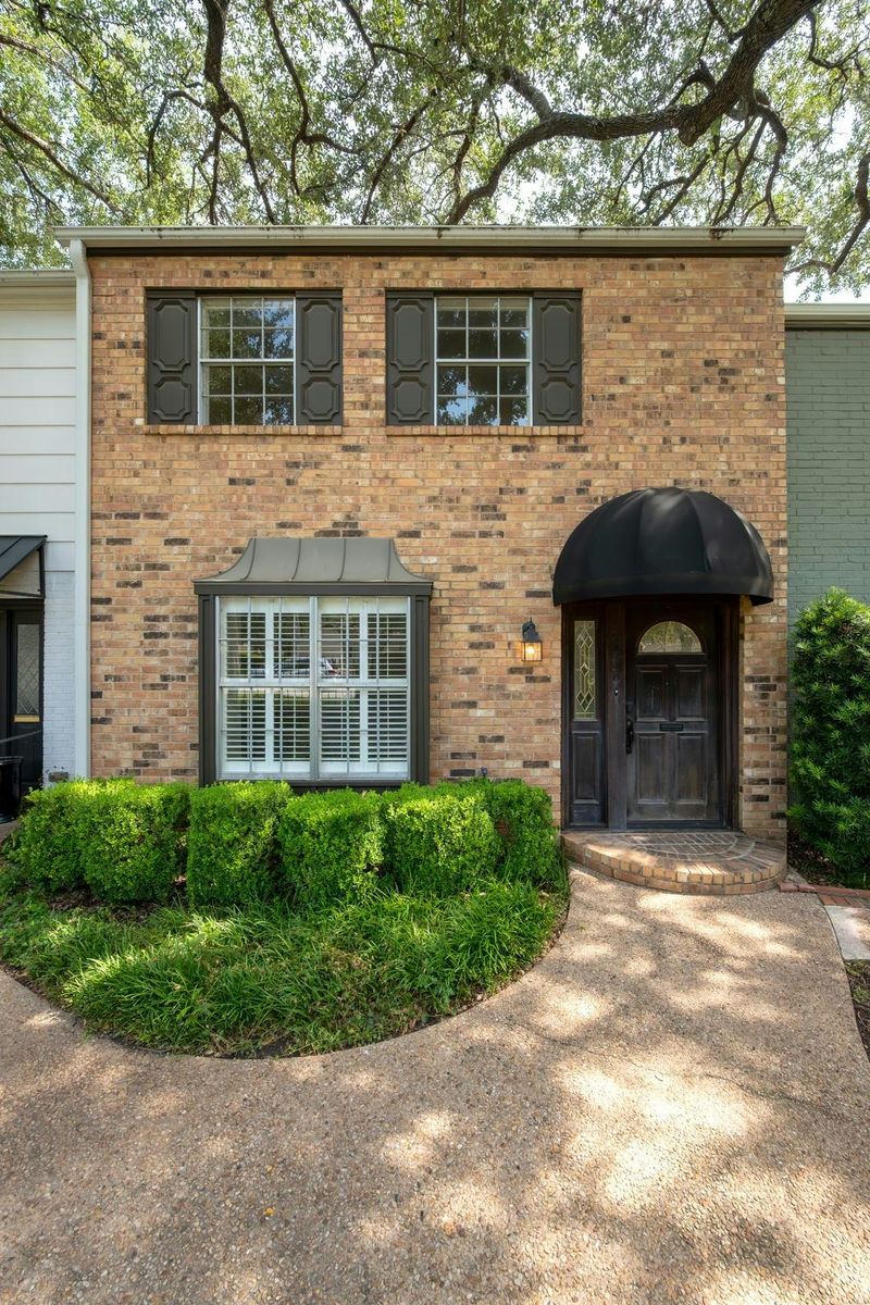 3978 Far West Blvd — exterior