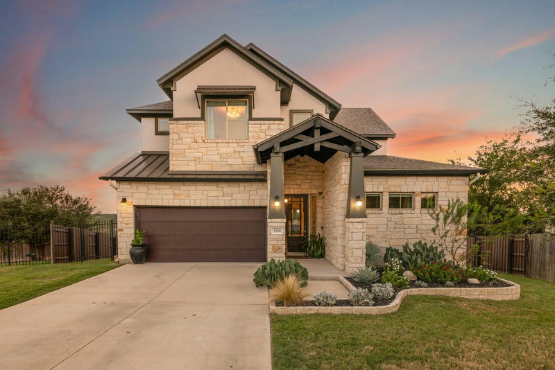 3518 Scenic Valley Dr — exterior