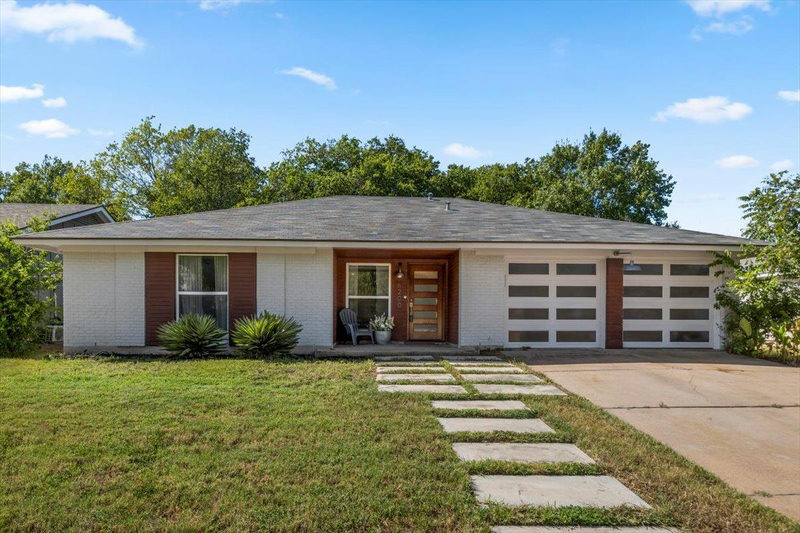 6200 Blarwood Dr — exterior
